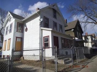 28 Everett St, Springfield, MA 01104