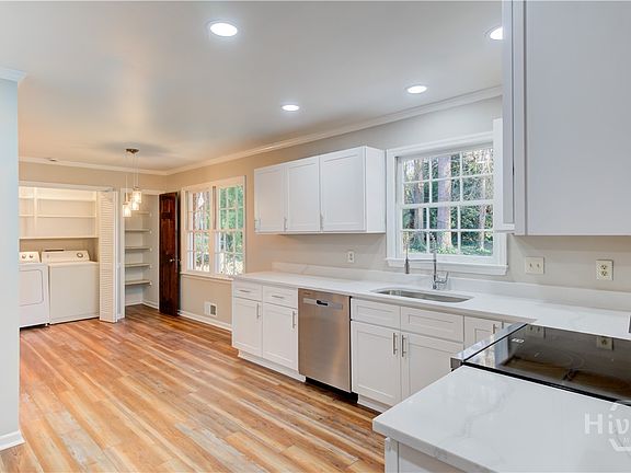 2nd image of 188 Dunwoody Drive