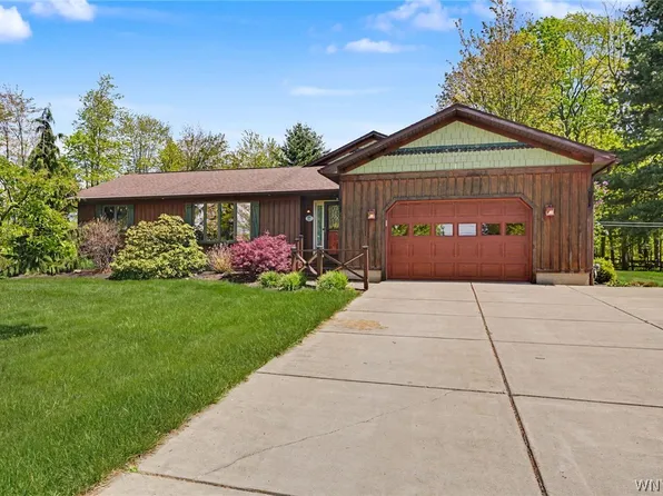 7871 Sisson Hwy, Eden, NY 14057