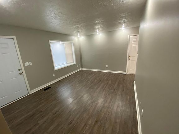 5th image of 3320 Raynor Dr