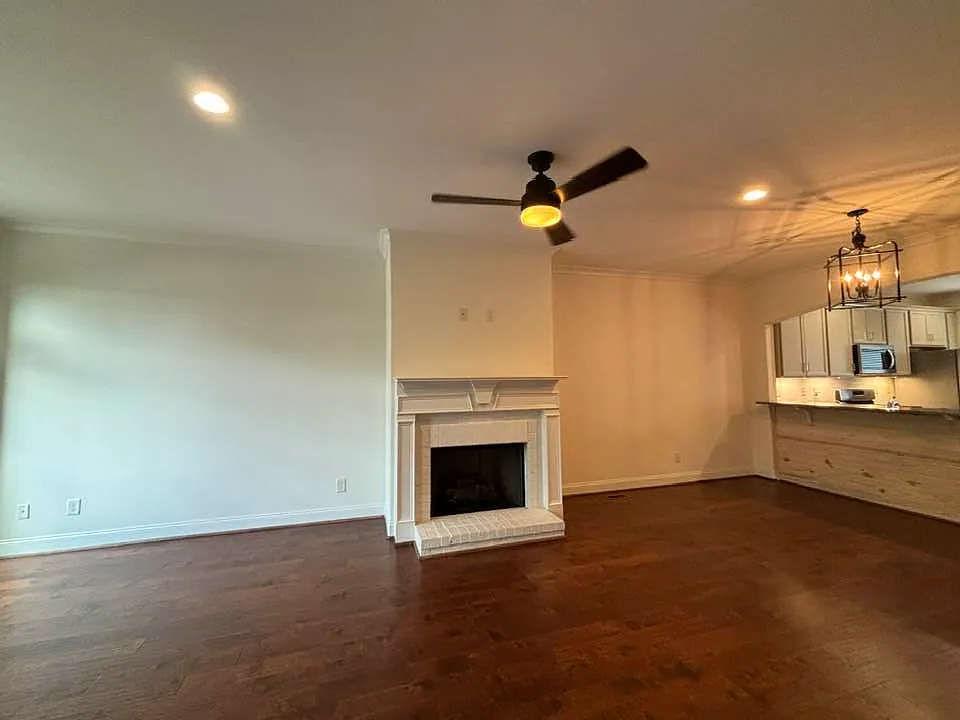 954 Lennox Blvd - Lot 2 Bldg 1 — Photo 3