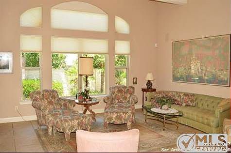 5th image of 2670 Fairwood Dr
