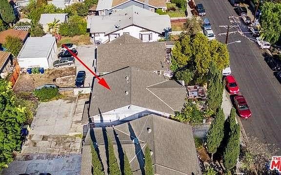 3rd image of 1143 Sanborn Ave