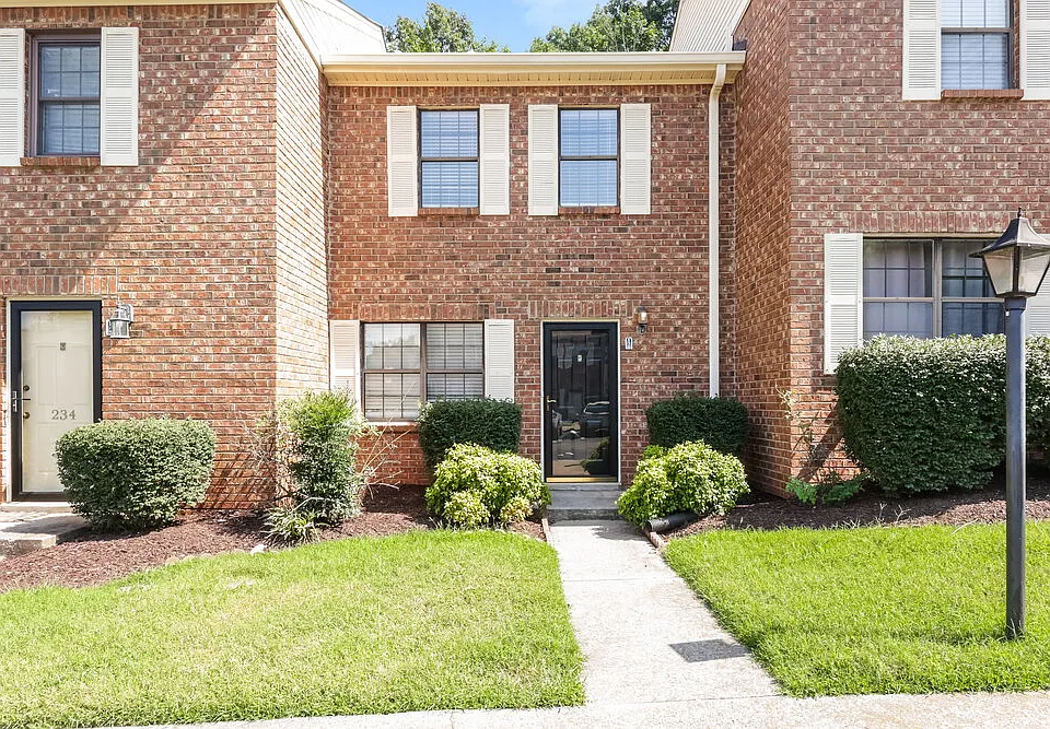 232 Thistle Ln