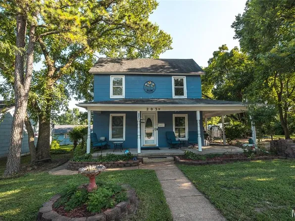 203 W 2nd St, Rolla, MO 65401