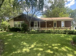 W334N7652 Stone Bank Rd, Oconomowoc, WI 53066