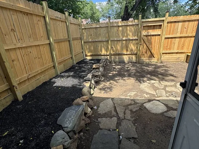 2831 Saxton Rd — Photo 10