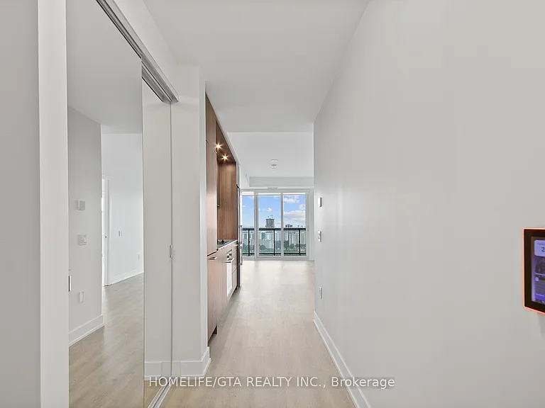 30 Inn On The Park Dr #2408 — Photo 9
