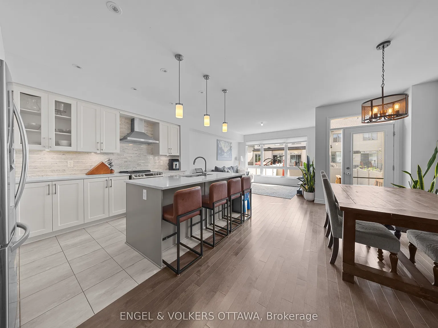 3 bed, $2,800 — Photo 4