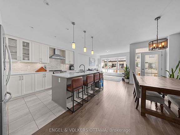 4th image of 519 Borbridge Ave