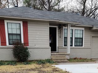 2216 N Travis St, Sherman, TX 75092