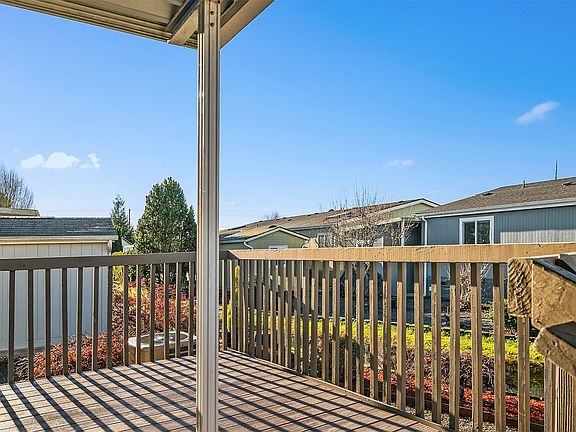 5th image of 14727 43rd Avenue NE #39