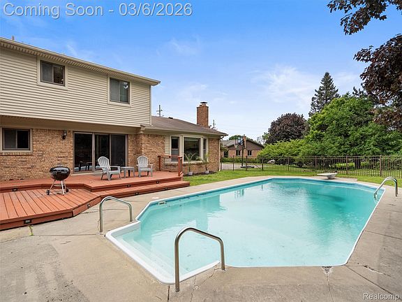 4th image of 1890 Ludgate Ln