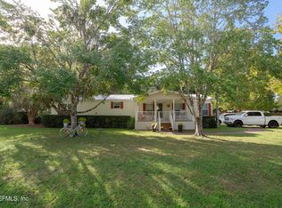 100 Sanjan Dr, Satsuma, FL 32189