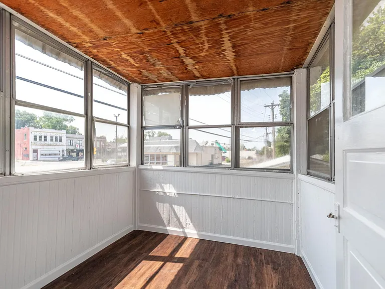 4216 Neosho St #1W — Photo 9
