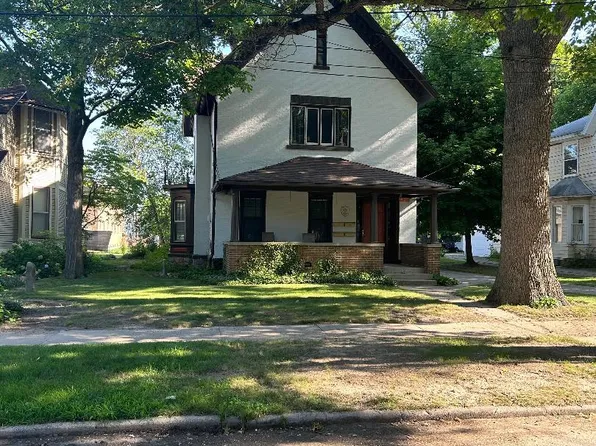 423 Crescent St NE, Grand Rapids, MI