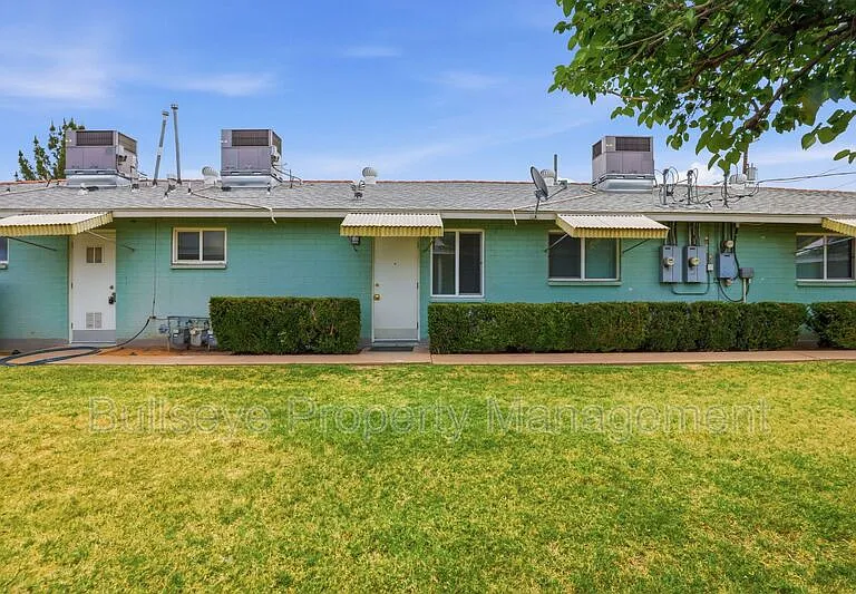 1721 E Moreland St #2 — Photo 17