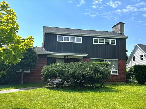 164 Saint Pierre E #O, Caraquet, NB E1W 1B1