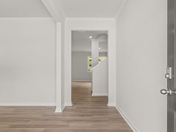 2nd image of 6019 Airedale Dr