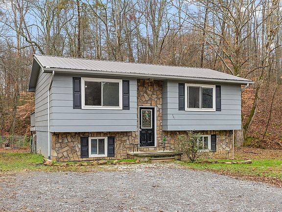 2nd image of 321 Thacker Ln