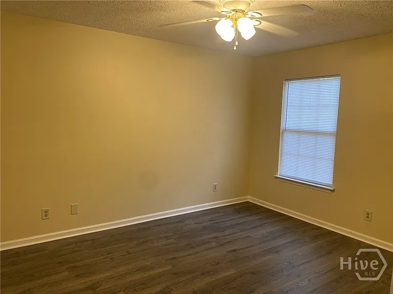 222 Forest Ridge Dr — Photo 16