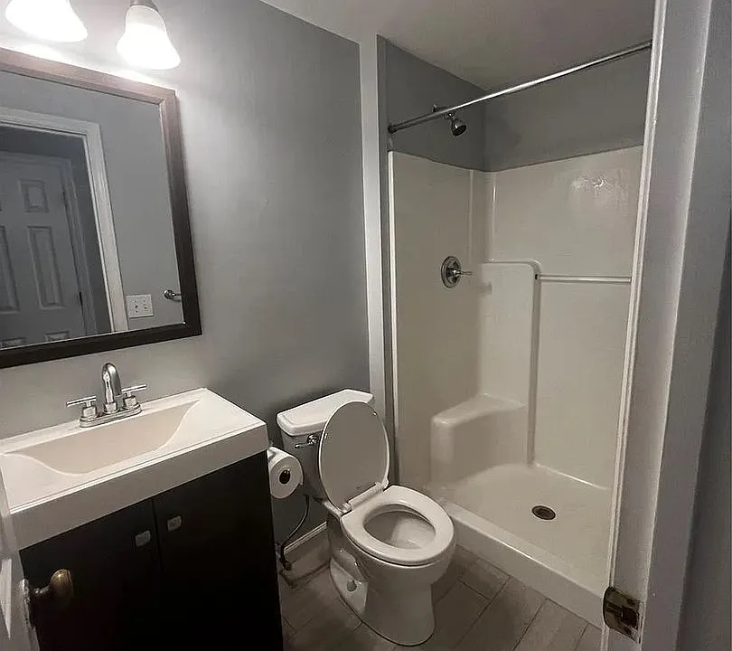 2213 Flint Glenn Ln