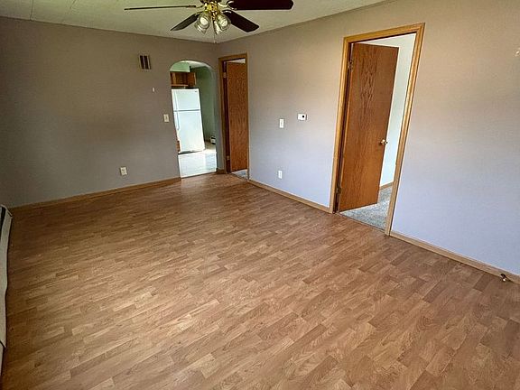 3rd image of 1034 Pinos St