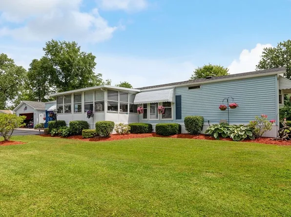 20 Rainbow Park, Ransomville, NY 14131