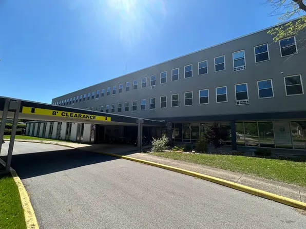 703 N Park/704 N Main