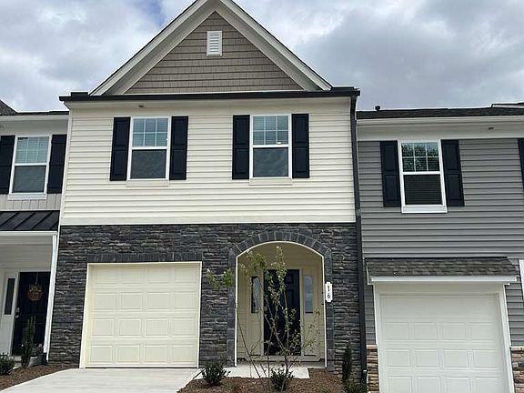 2nd image of 16 Amaryllis Ln