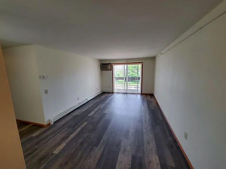 Belmar Apartments — Photo 37