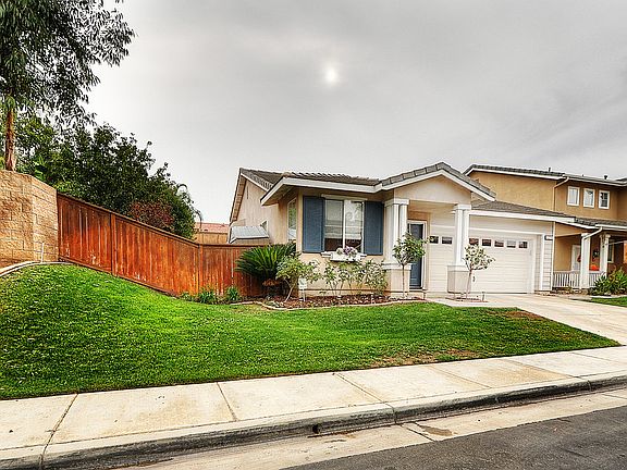 2nd image of 1278 Lakeport Ln