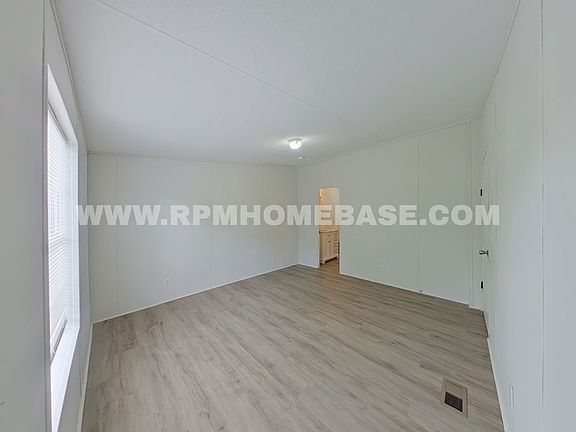 5th image of 3079 Cosson Cir