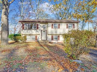 18 Birch Dr, Jackson, NJ 08527