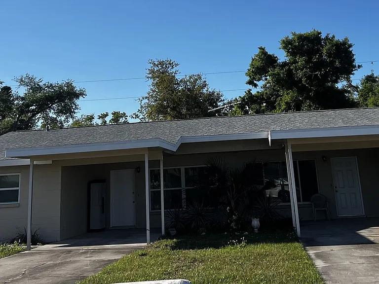 556 Briarwood Rd — Photo 1