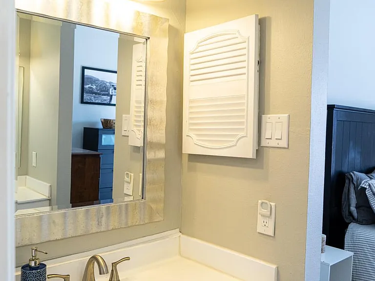 1620 Wellington Pl #1004 — Photo 5