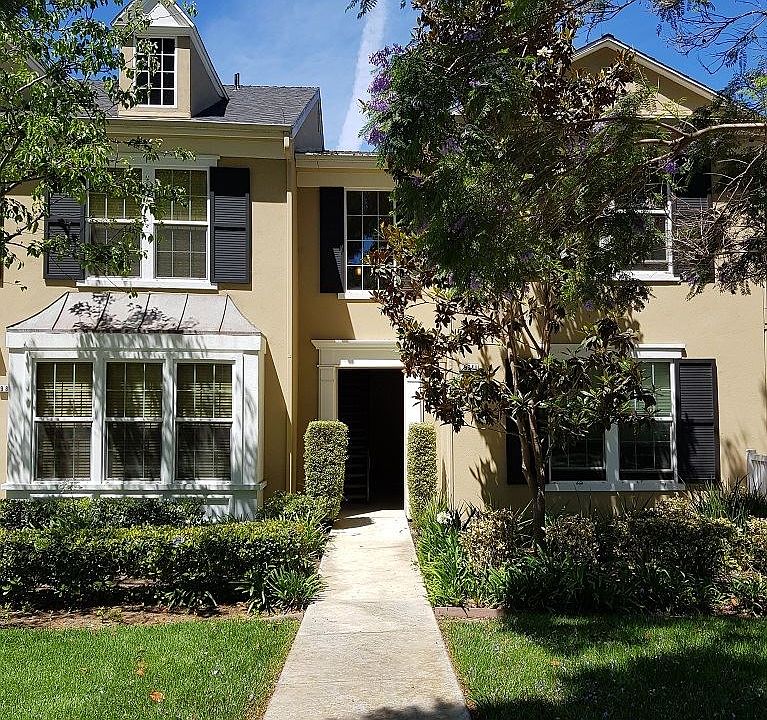 1st image of 994 Holiday Ave