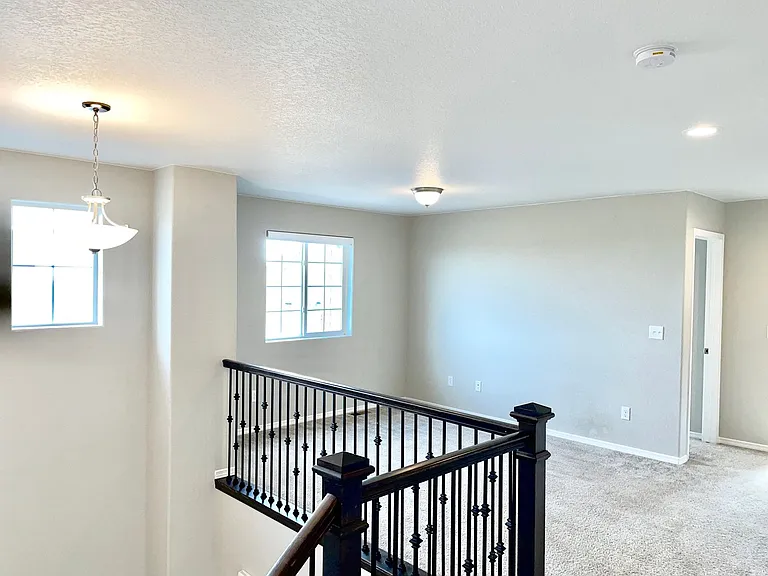 5758 Griffin Dr — Photo 36