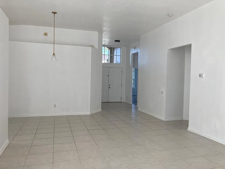 262 Hanging Moss Cir — Photo 4