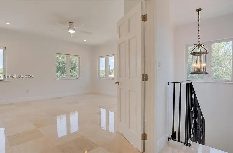 500 SW 51st Ct #1 — Photo 23