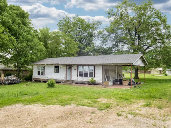 425 South St, Pittsburg, TX 75686