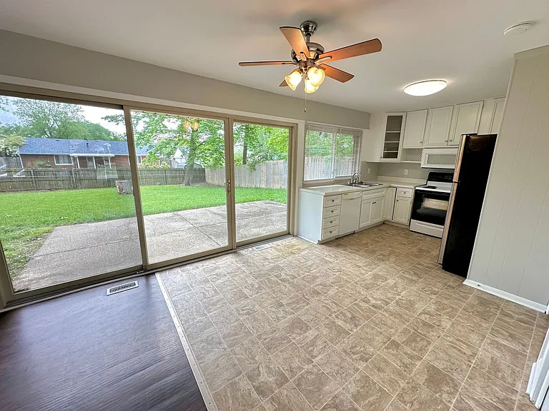 130 Timberwood Ln — Photo 6