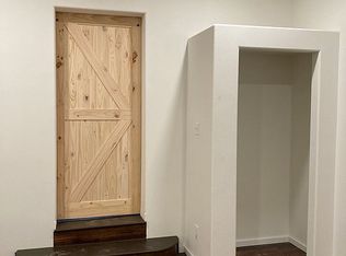 325 1st St, Touchet, WA 99360