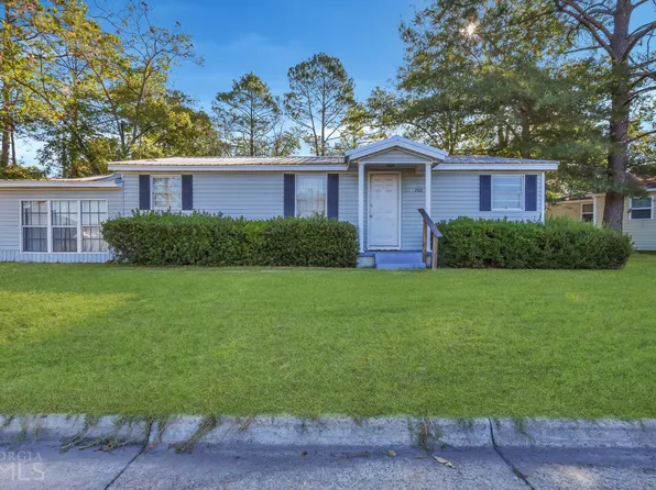 702 S Church St, Alma, GA 31510