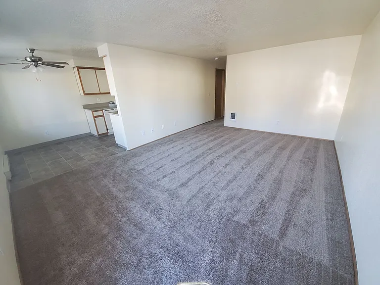 Greenwood Park Apartments — Photo 9