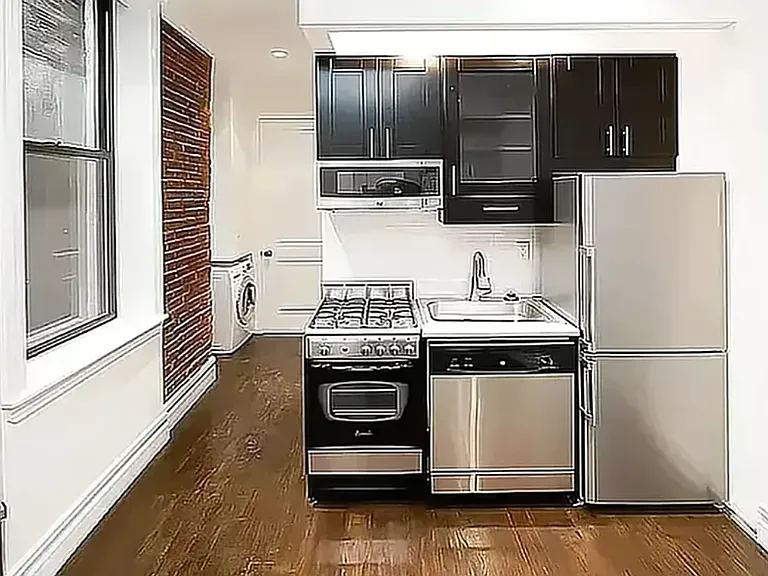 128 2nd Ave #8213 — Photo 2