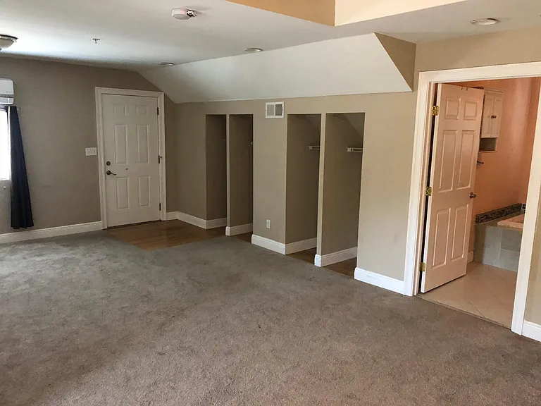 229 Klondyke Rd — Photo 8