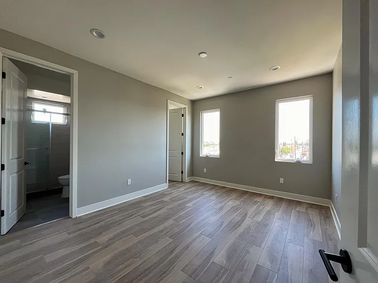 116 W Marshall St #A-F — Photo 20