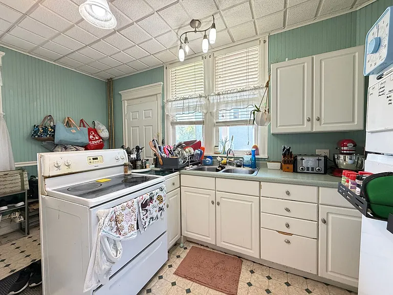 1128 Hammond Ave #1 — Photo 21