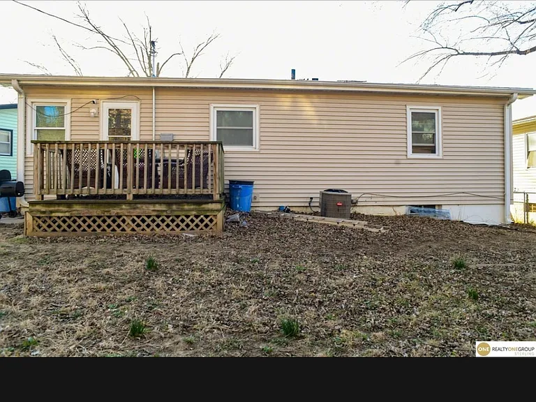 5401 N 45th Ave — Photo 10